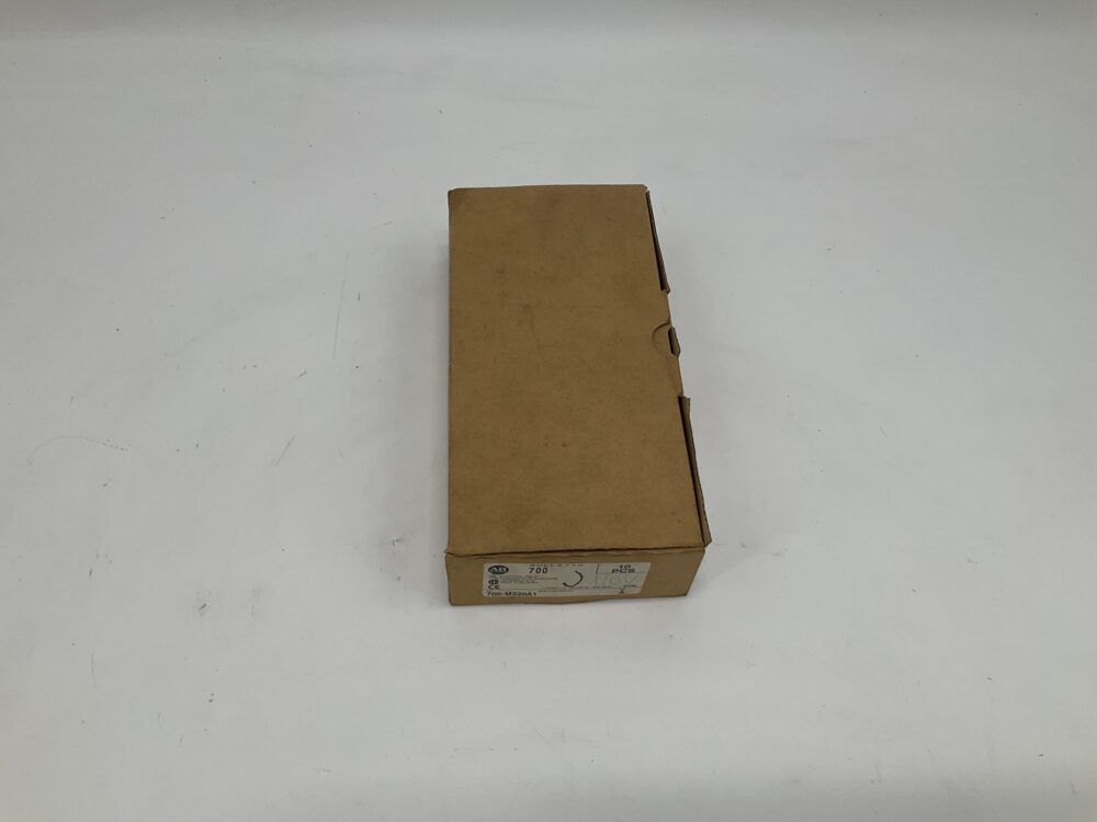 New Original Sealed Package ALLEN BRADLEY 700-M220A1