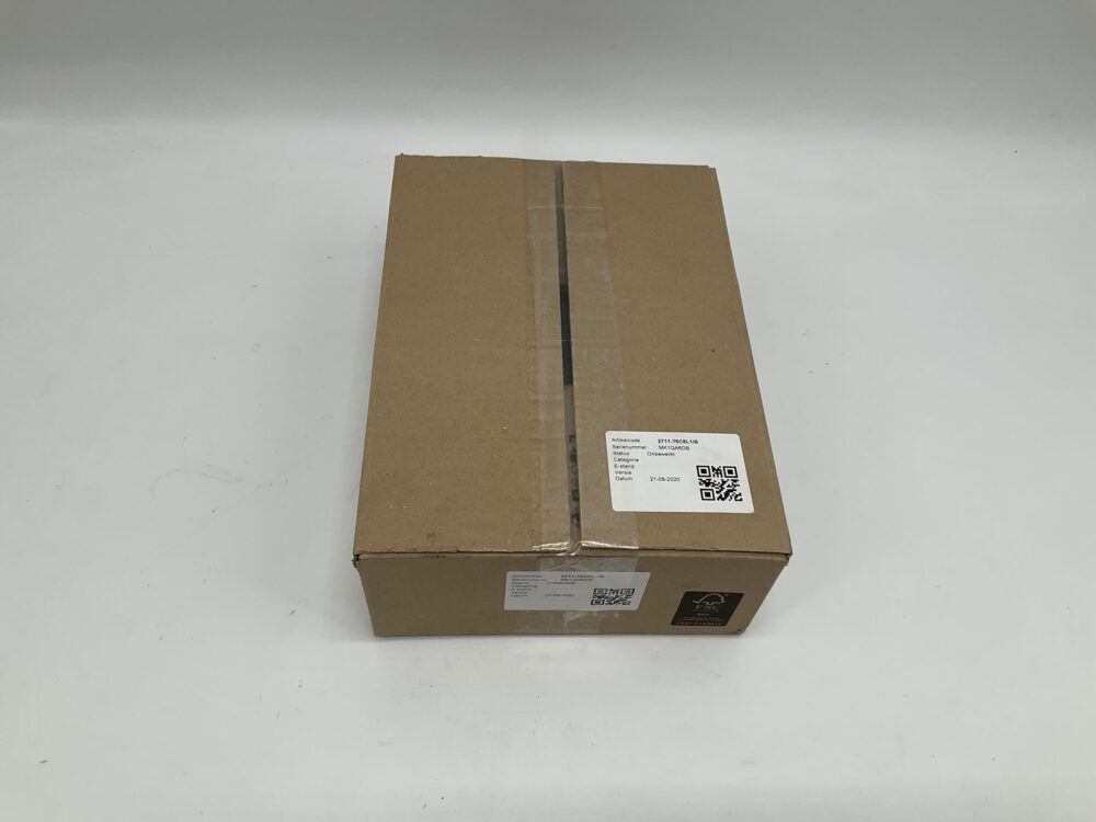 New Original Sealed Package ALLEN BRADLEY 2711-T6C8L1/8