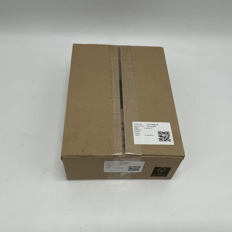 New Original Sealed Package ALLEN BRADLEY 2711-T6C8L1/8