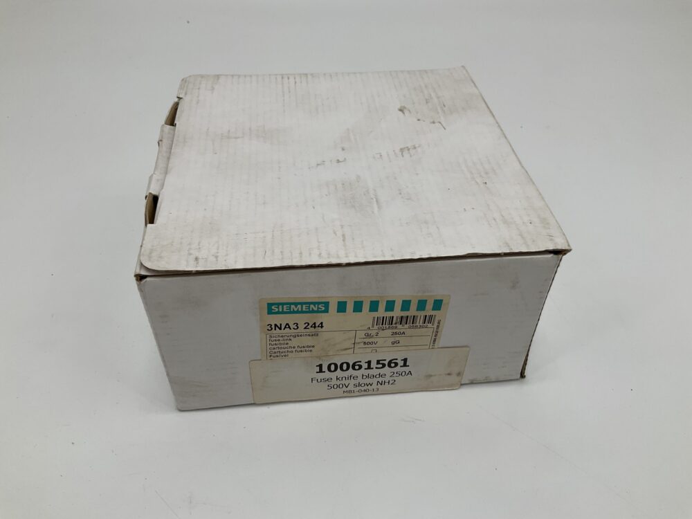 New Original Open Package SIEMENS 3NA 3244