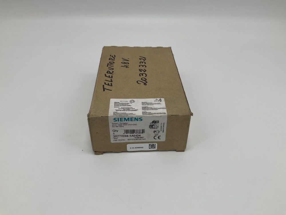 New Original Open Package SIEMENS 3RT1034-1AH04