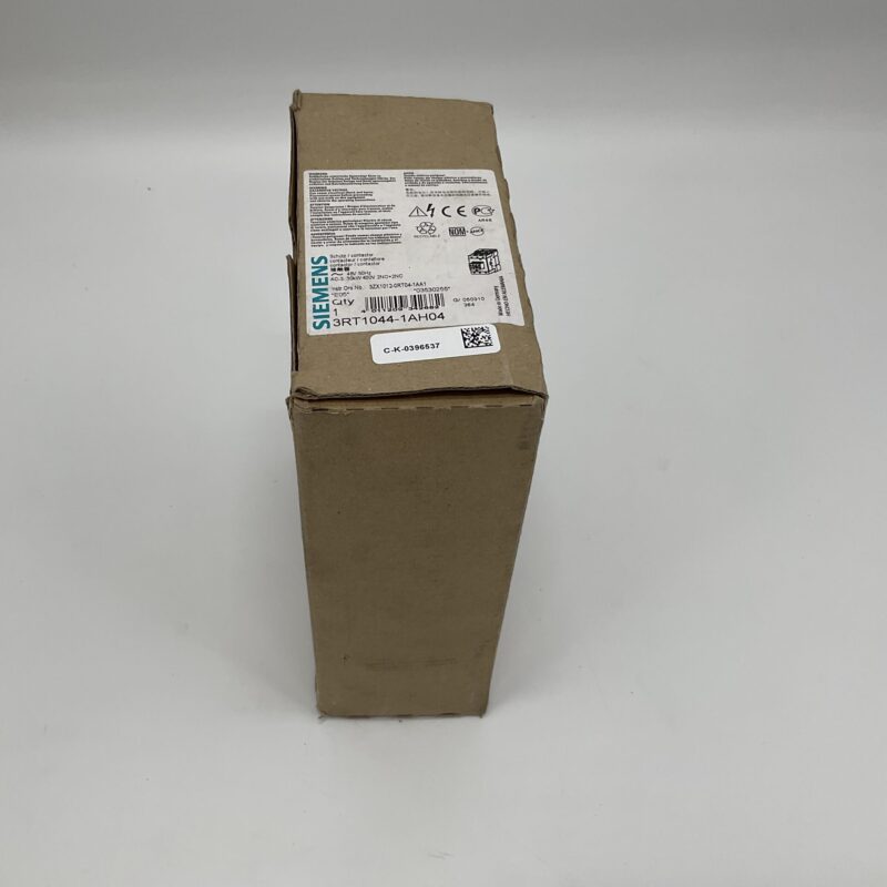 New Original Open Package SIEMENS 3RT1044-1AH04