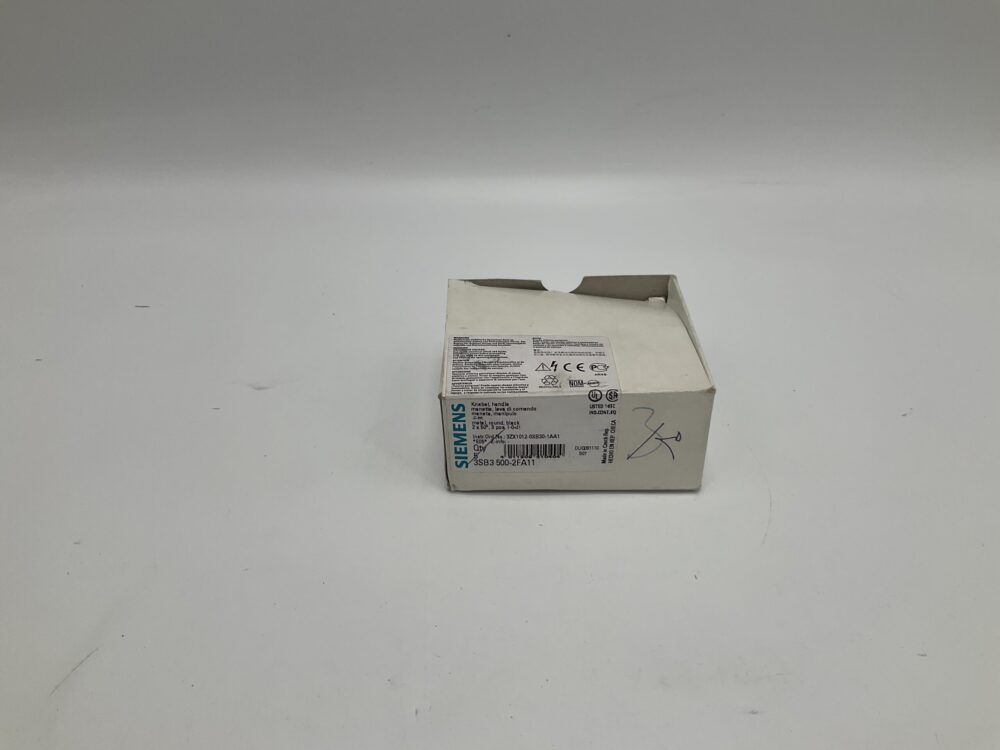New Original Sealed Package SIEMENS 3SB3500-2FA11