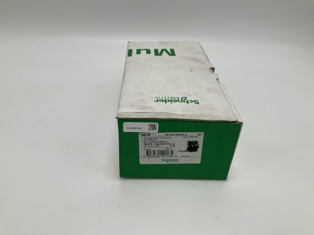 New Original Sealed Package SCHNEIDER ELECTRIC 4P-63A-300MA-A