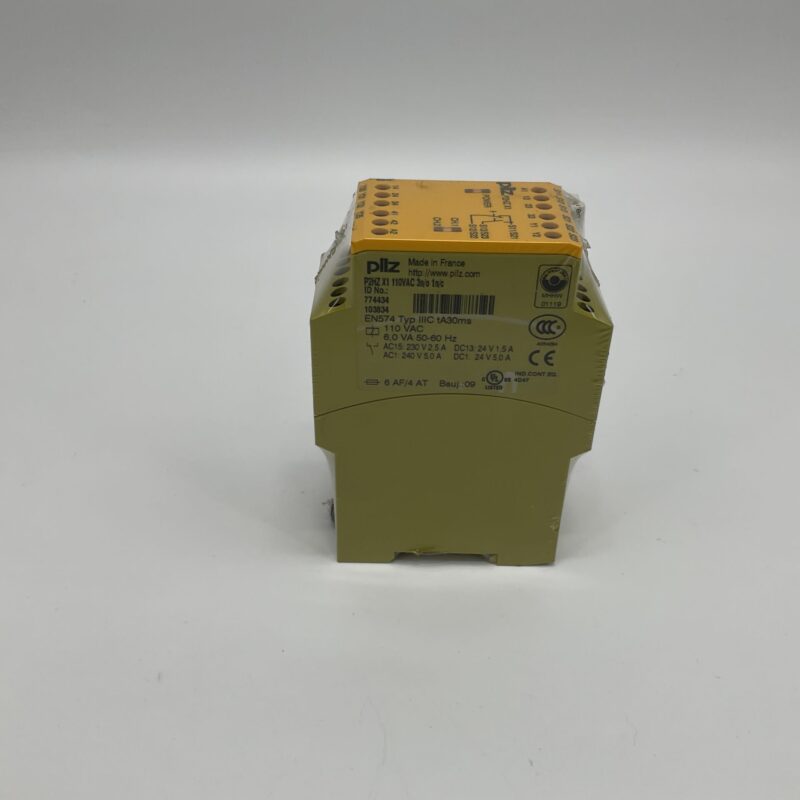 New Original Sealed Package PILZ P2HZX1110VAC3N/01N/C